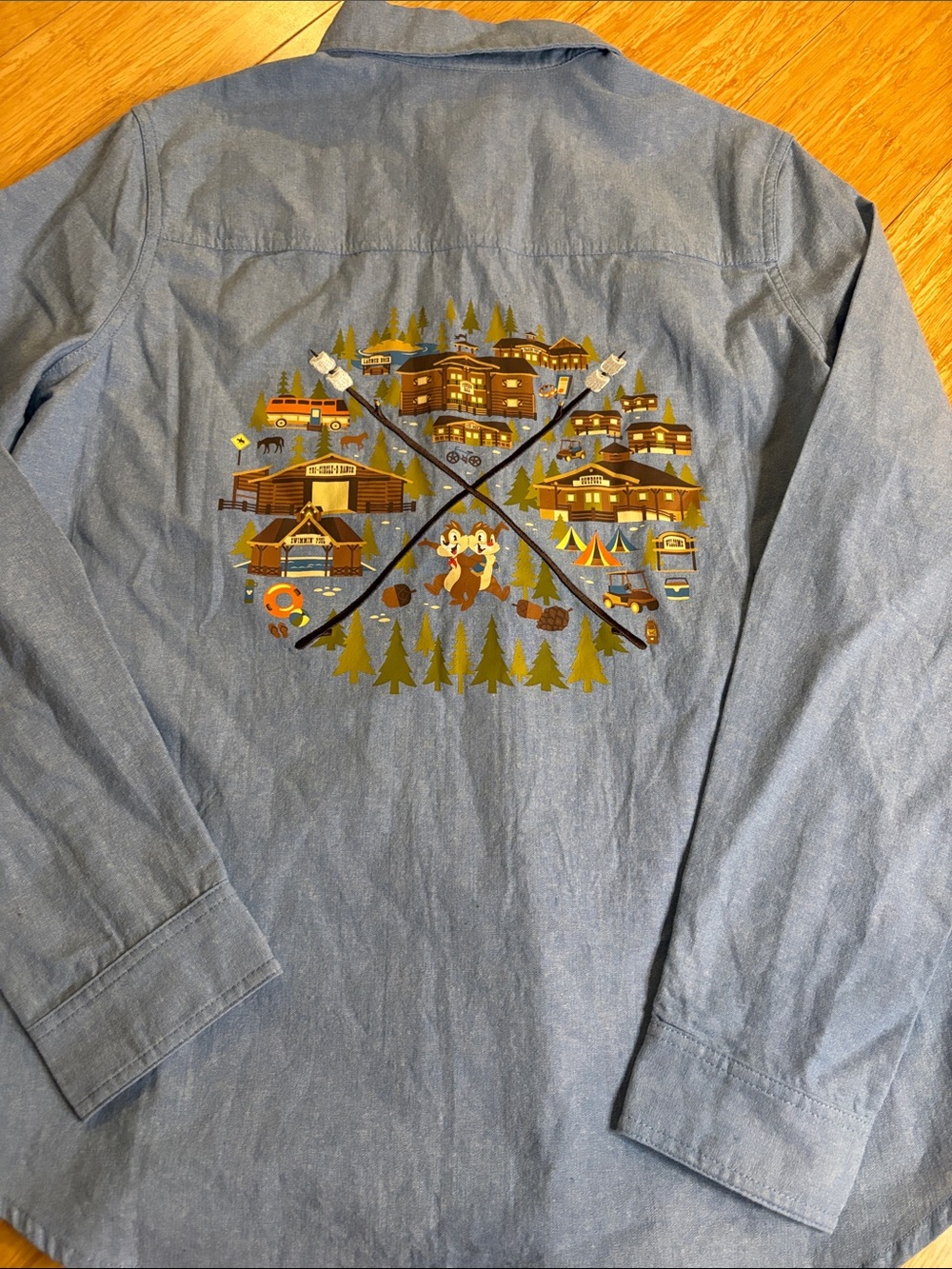 Disney Parks Fort Wilderness Resort 50th Anniversary Button Up Shirt size large